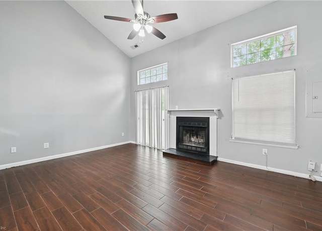 Property at 5101 Glenwood Way, Virginia Beach, VA 23456, 2 beds, 2 baths