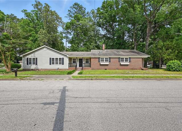 Property at 1202 Land St, Norfolk, VA 23502, 5 beds, 3 baths