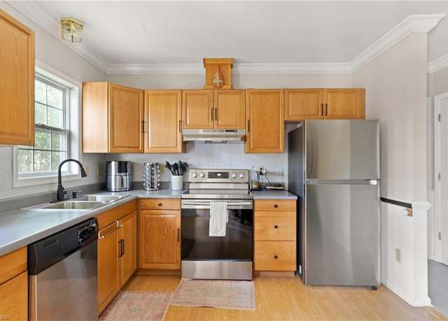 Property at 5 Jonathan Ct, Toano, VA 23168, 3 beds, 2.5 baths