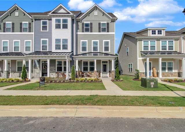 Property at 1542 Stanford Ln, Newport News, VA 23608, 4 beds, 3.5 baths