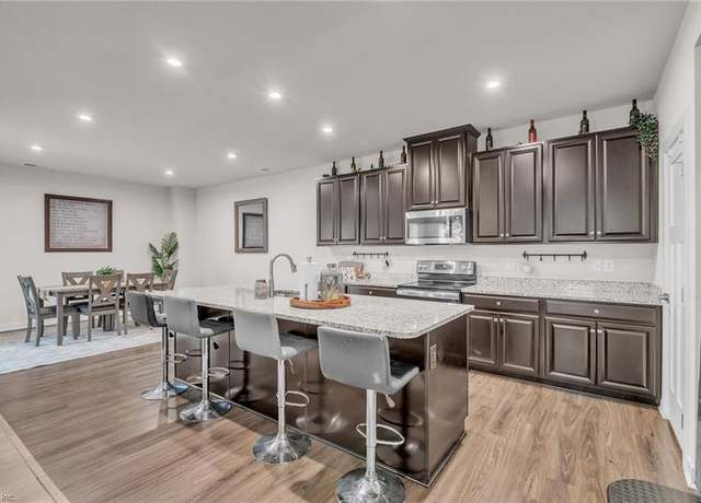 Property at 958 Olmstead St, Chesapeake, VA 23323, 5 beds, 3 baths