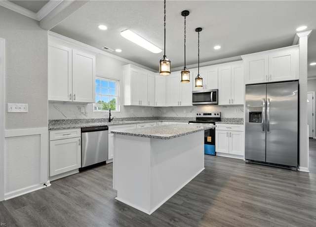 Property at 2701 Chicago Ave, Portsmouth, VA 23704, 4 beds, 2.5 baths