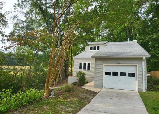 Property at 80 Anchorage Dr, Newport News, VA 23602, 3 beds, 2 baths