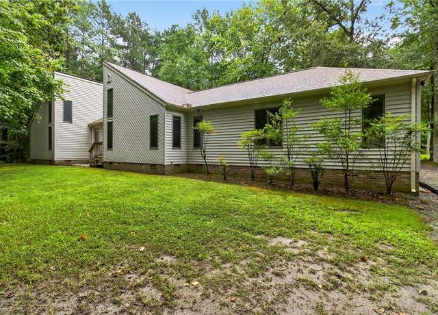 Property at 4618 Hill Trl, Gloucester, VA 23061, 2 beds, 2.5 baths