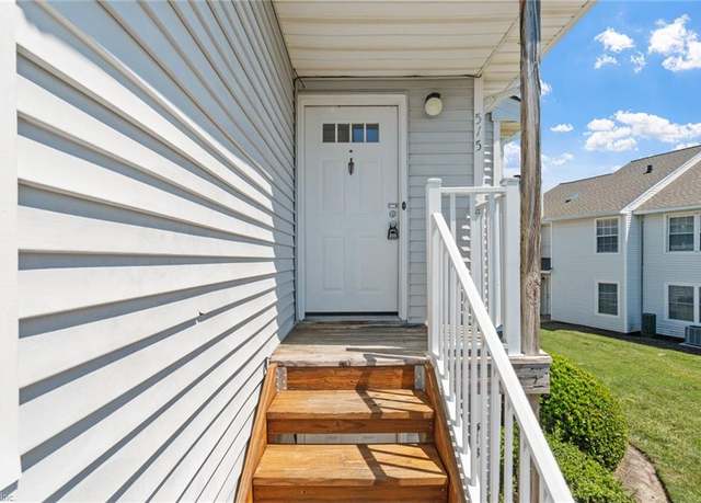 Property at 515 Peak Ct, Virginia Beach, VA 23462, 2 beds, 2 baths