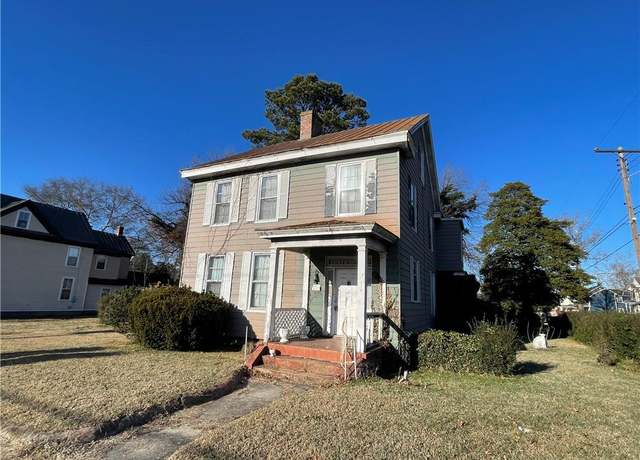 Property at 318 Bank St, Suffolk, VA 23434, 3 beds, 1 bath