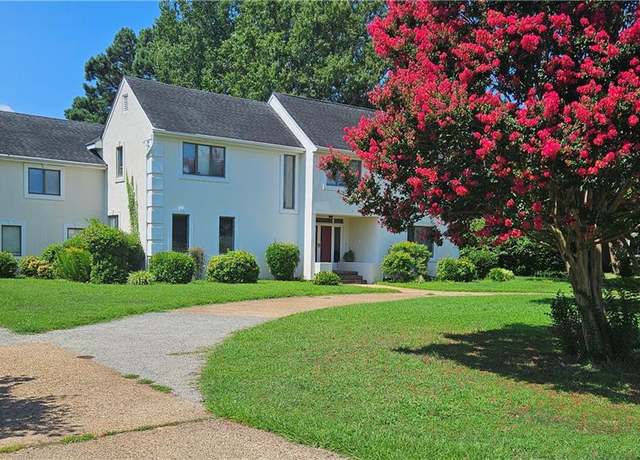 Property at 9104 River Cres, Suffolk, VA 23433, 5 beds, 4.5 baths