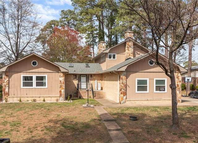 Property at 1520 Carson Cres, Portsmouth, VA 23701, 4 beds, 2.5 baths