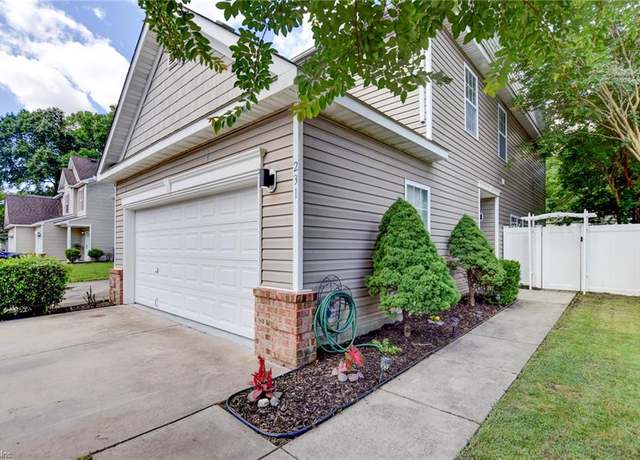 Property at 231 Sykes Ave #231, Virginia Beach, VA 23454, 3 beds, 2.5 baths