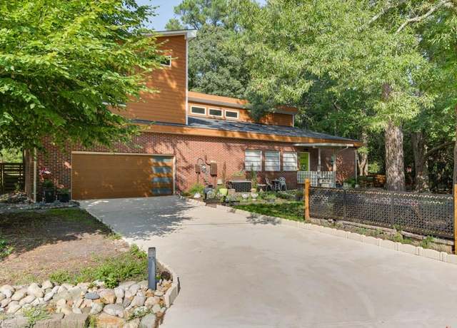 Property at 102 Purgold Rd, Seaford, VA 23696, 4 beds, 3.5 baths