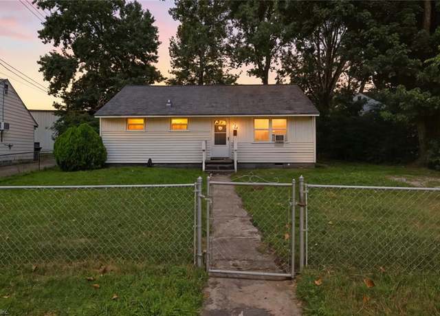 Property at 131 Jordan Dr, Hampton, VA 23666, 3 beds, 1 bath