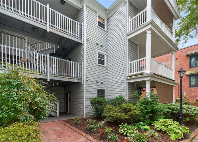 Property at 341 London St, Portsmouth, VA 23704, 2 beds, 2 baths