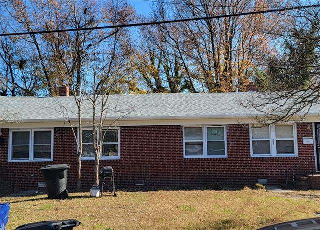Property at 385 Carver Cir #2, Portsmouth, VA 23701, 4 beds, 2 baths