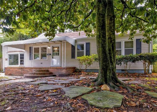 Property at 2905 Mars St, Virginia Beach, VA 23452, 4 beds, 2 baths