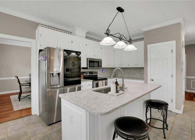 Property at 107 Runaway Ln, Yorktown, VA 23692, 4 beds, 2.5 baths