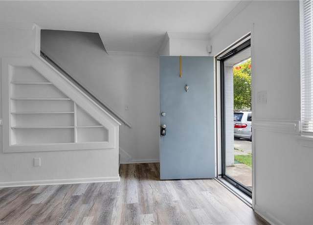 Property at 423 Maryland Ave #9, Portsmouth, VA 23707, 2 beds, 1.5 baths
