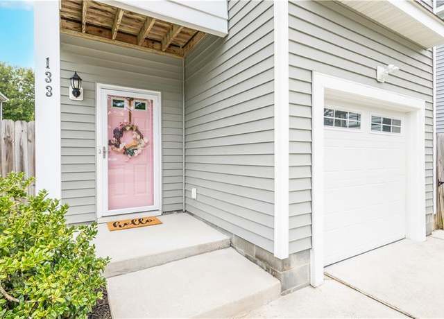 Property at 133 S Thalia Rd, Virginia Beach, VA 23452, 3 beds, 2.5 baths