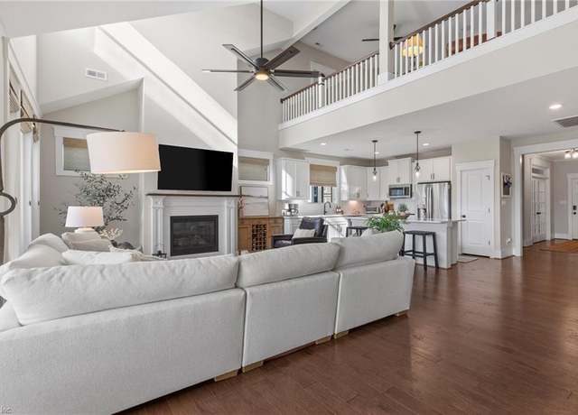 Property at 208 Creek Front Ln, Suffolk, VA 23435, 4 beds, 3 baths