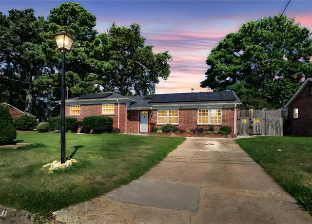 Property at 41 Longwood Dr, Hampton, VA 23669, 3 beds, 1 bath