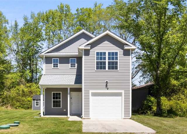 Property at 102 Tree Ln Unit A, Suffolk, VA 23437, 3 beds, 2.5 baths