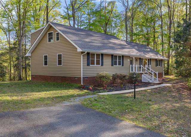 Property at 4001 Rochambeau Dr, Williamsburg, VA 23188, 4 beds, 3 baths