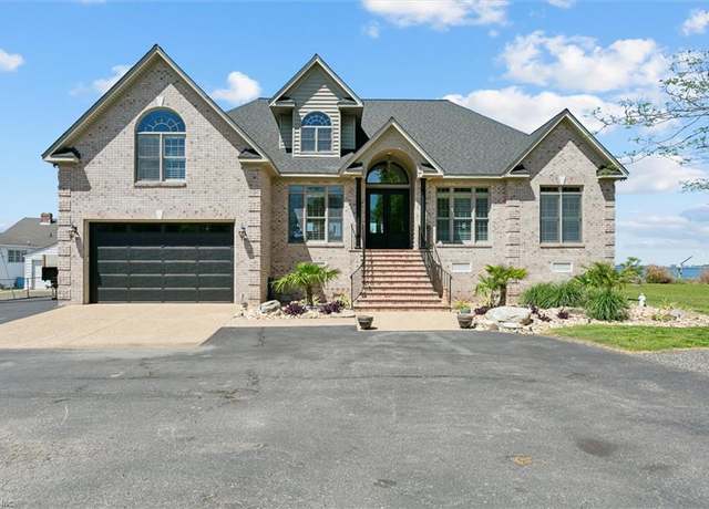 Property at 1506 Dandy Loop Rd, Yorktown, VA 23692, 4 beds, 3 baths