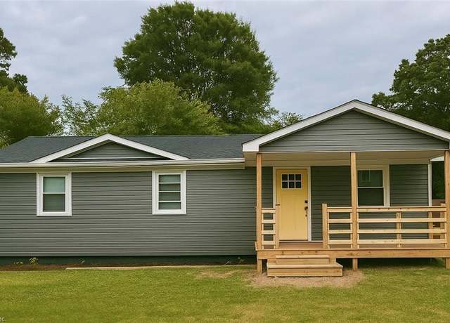 Property at 311 Washington St, Franklin, VA 23851, 3 beds, 2 baths
