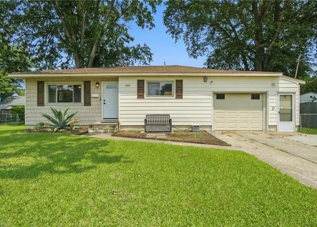 Property at 4824 Peachcreek Ln, Virginia Beach, VA 23455, 3 beds, 2 baths