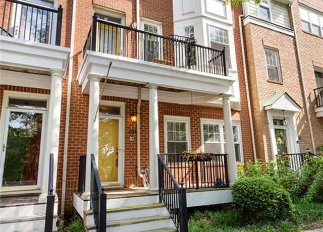 Property at 913 Bolling Ave, Norfolk, VA 23508, 4 beds, 3.5 baths