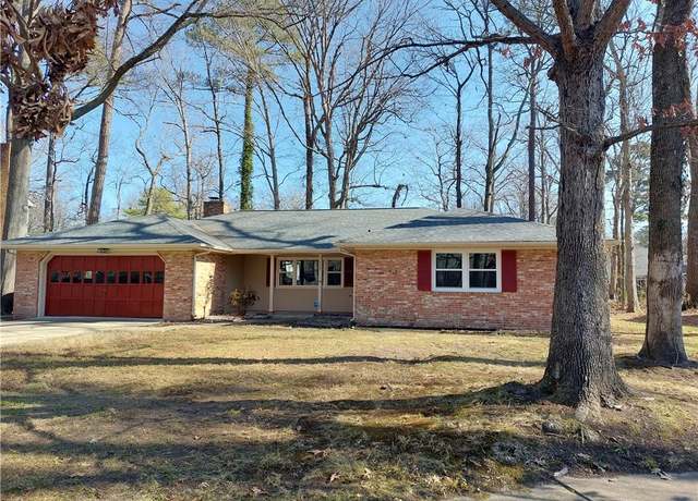 Property at 204 Devils Den Rd, Hampton, VA 23669, 3 beds, 2 baths