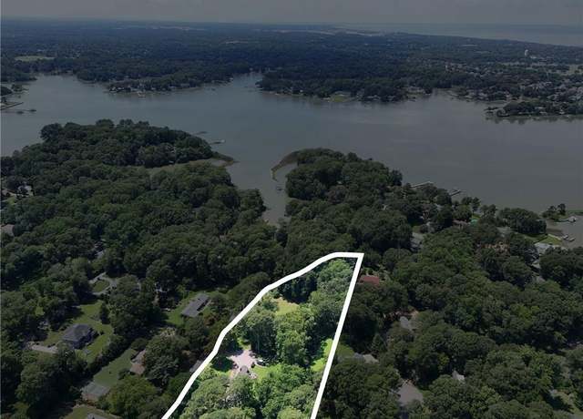 Property at 3720 Lynnfield Dr, Virginia Beach, VA 23452
