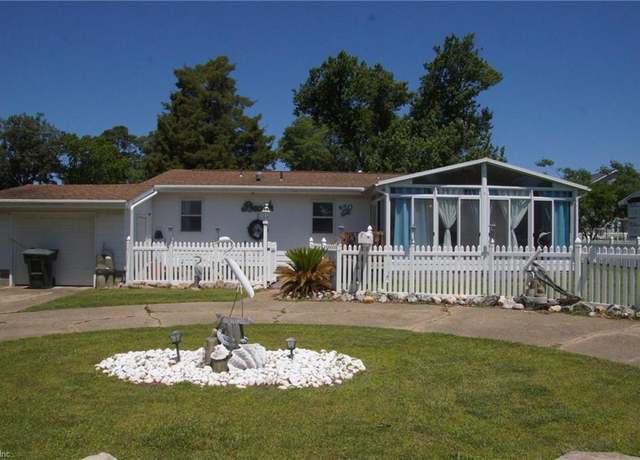 Property at 450 Benthall Rd, Hampton, VA 23664, 4 beds, 1.5 baths