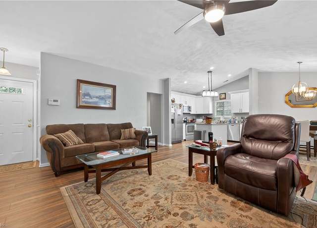 Property at 1049 Tall Oak Dr, Virginia Beach, VA 23462, 3 beds, 2 baths