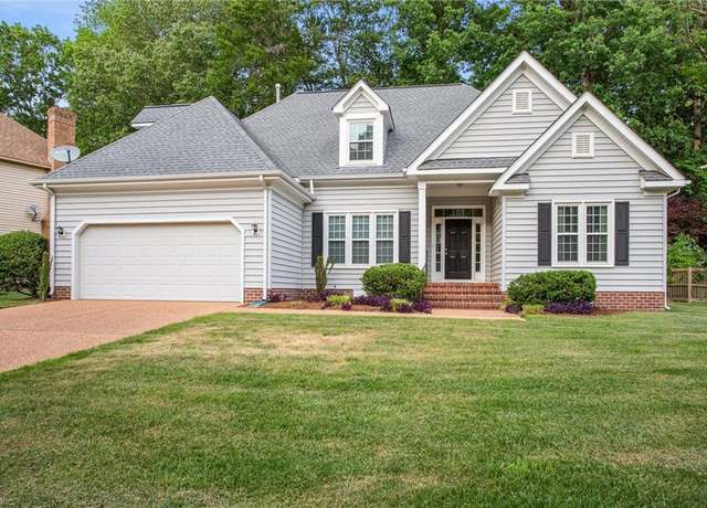 Property at 203 W Wedgwood Dr, Yorktown, VA 23693, 4 beds, 2.5 baths