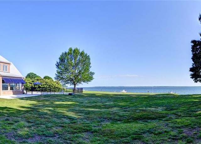 Property at 629 Cedar Pointe Dr, Weems, VA 22576, 4 beds, 3.5 baths