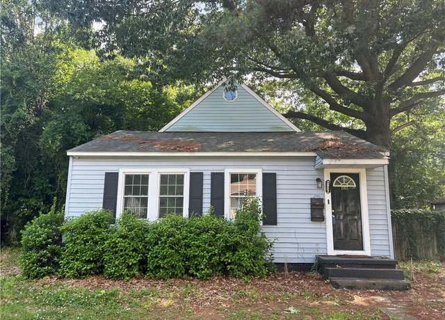 Property at 2602 Omar St, Chesapeake, VA 23324, 4 beds, 2 baths