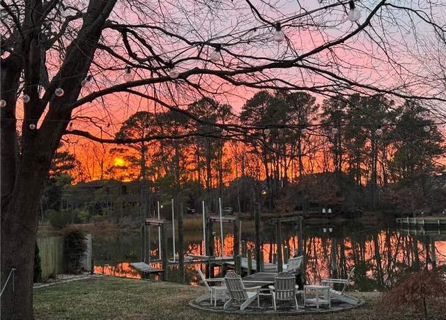 Property at 232 Cedar Rd, Poquoson, VA 23662, 4 beds, 2.5 baths