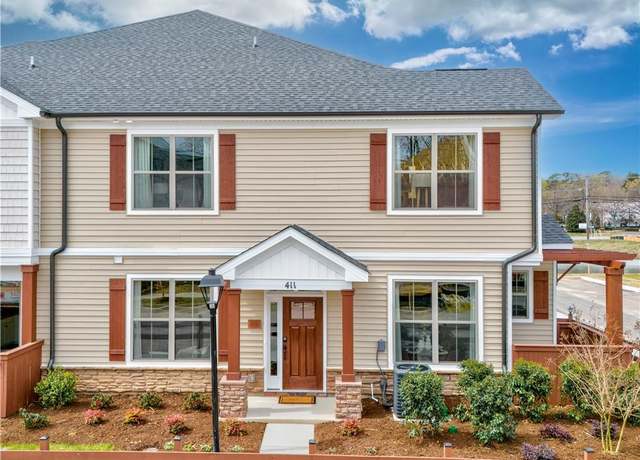 Property at 910 Watermark Way, Hampton, VA 23666, 3 beds, 2.5 baths