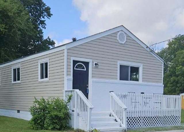 Property at 1107 West Ave, Hampton, VA 23669, 3 beds, 1 bath