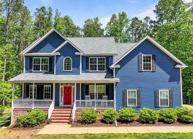 Property at 8675 Thomas Jefferson Way, Gloucester, VA 23061, 4 beds, 2.5 baths