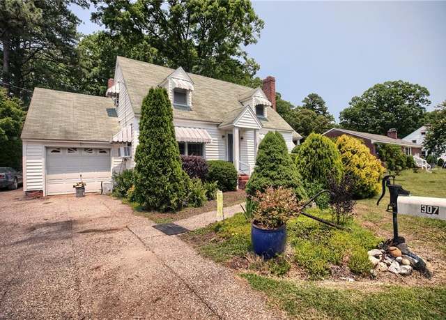 Property at 307 Deep Creek Rd, Newport News, VA 23606, 4 beds, 2 baths