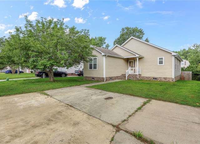 Property at 184 Kristen Ln, Suffolk, VA 23434, 3 beds, 2 baths