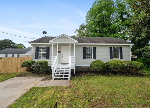 Property at 701 1st Ave, Suffolk, VA 23434, 3 beds, 1.5 baths