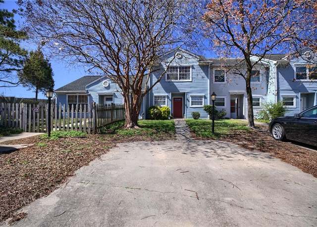 Property at 2117 King James Ct, Carrollton, VA 23314, 3 beds, 1.5 baths