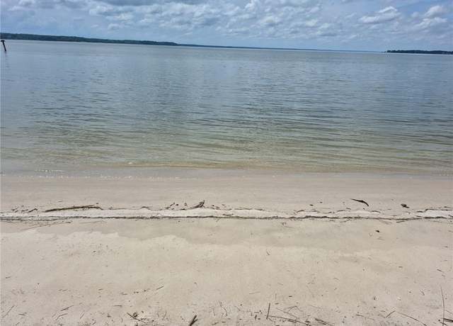 Property at 1756 Tyndall Point Rd, Gloucester Point, VA 23062, 3 beds, 3 baths
