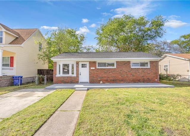 Property at 2708 Ash St, Portsmouth, VA 23707, 3 beds, 2 baths