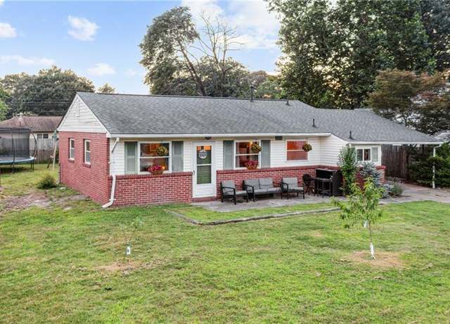 Property at 425 Bamboo Ln, Virginia Beach, VA 23452, 3 beds, 1 bath