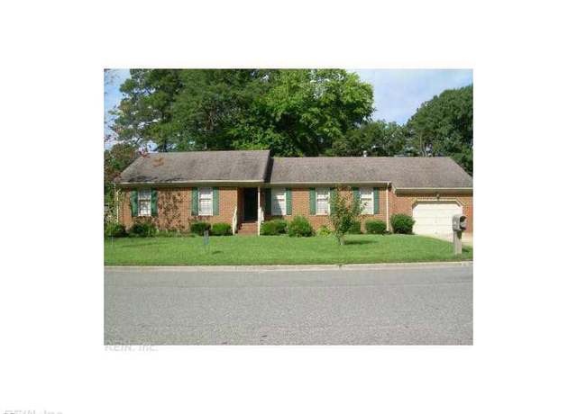 Property at 3232 Bruin Dr, Chesapeake, VA 23321, 3 beds, 2.5 baths
