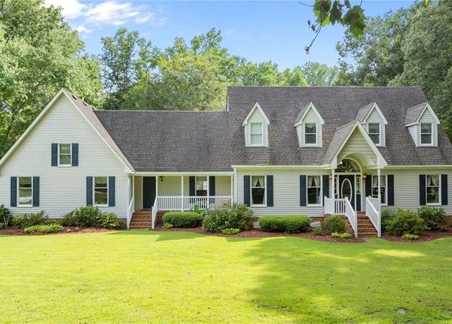 Property at 1076 Taft Rd, Chesapeake, VA 23322, 4 beds, 3 baths