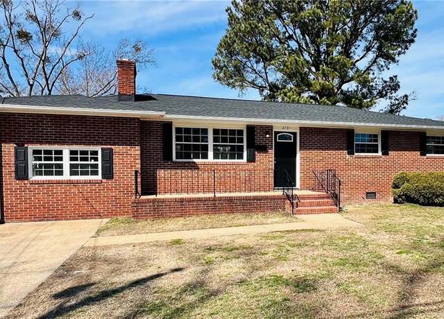 Property at 2731 Jamestown Ave, Hampton, VA 23661, 3 beds, 1.5 baths